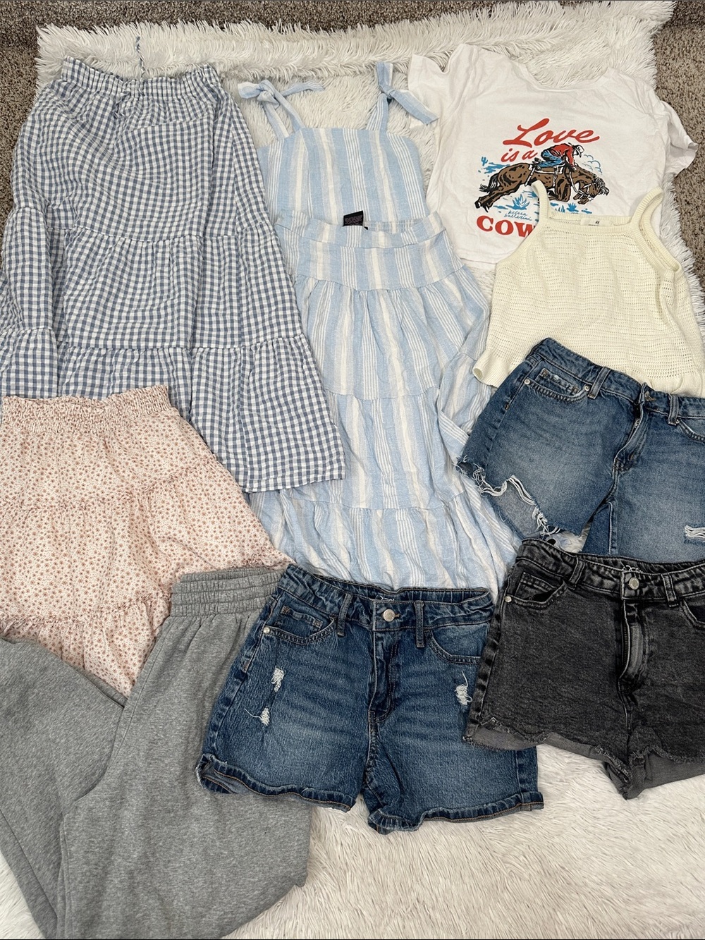 🏰 Bundle of 10 Girl’s Clothing Size 10-12